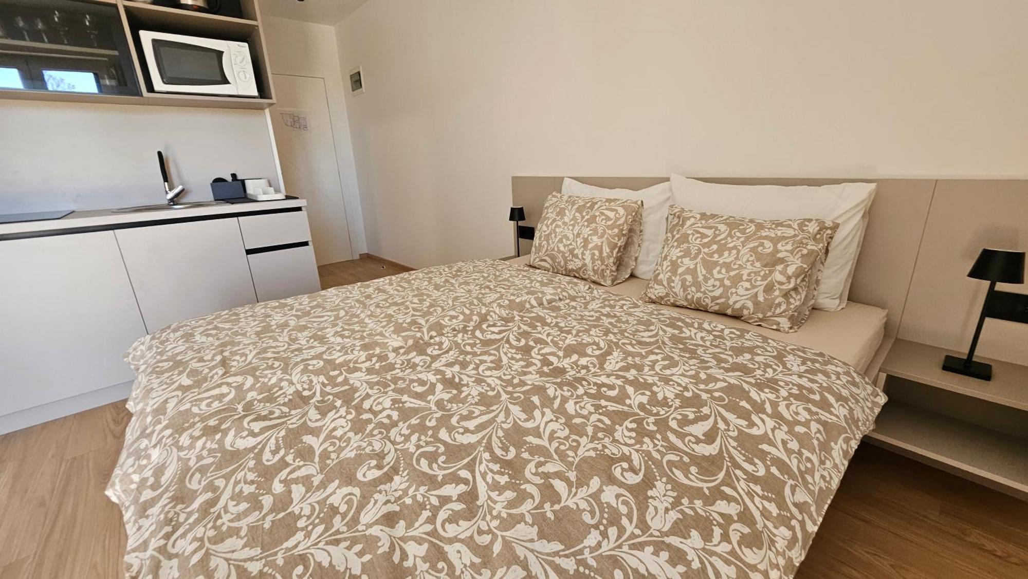 Richi Rooms & App 푼타나 외부 사진